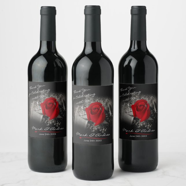 Elegante Rote Rose Schwarz und Weiß Vignette Weinetikett (Flaschen)