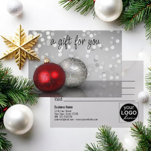 Elegante rote silberne Weihnachtskugeln Geschenkka