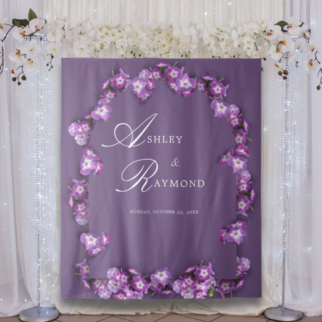 Elegante Rum Rustic Lila Lilac Arch Florals Wandteppich (Von Creator hochgeladen)