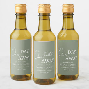 Elegante Sage Green One Day Away Probe Dinner Weinetikett