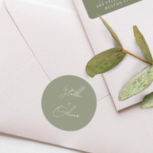 Elegante Salbeigrüne Kalligrafie-Hochzeit Runder Aufkleber