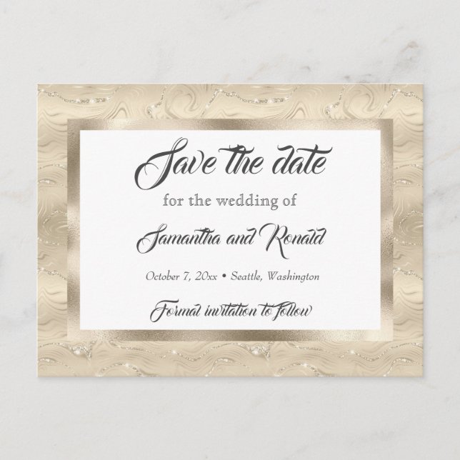 Elegante Sandy Gold Imitate Hochzeit speichern Ankündigungspostkarte (Vorderseite)