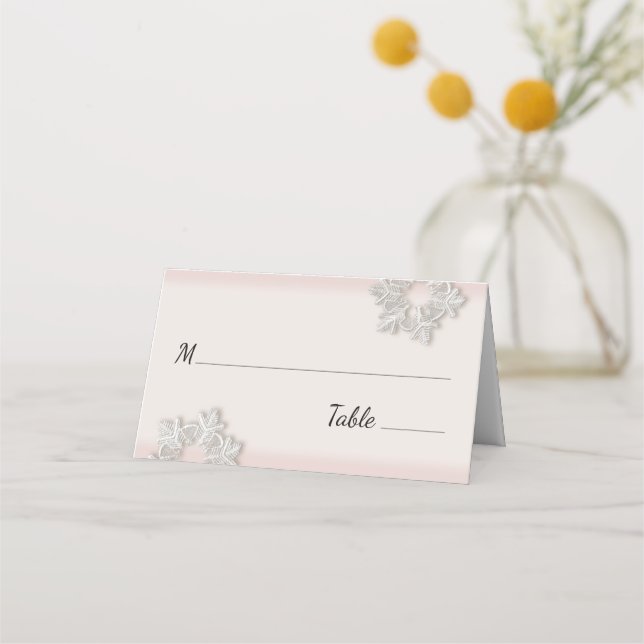 Elegante Schneeflocken Winter Wedding Platzkarte (Vorderseite)