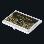 Elegante Schwarz/Gold Vintage Blütendörfchen Visitenkarten Dose<br><div class="desc">Elegante schwarz-goldfarbene Vintage verzierte Wirbel und Vintage Blumendampfer in Schwarz- und Goldtönen. Verfügbar auf anderen Produkten. Benutzerdefinierte Initialen vorne. Dies ist eine Vorlage und sie ist vollständig anpassbar.</div>