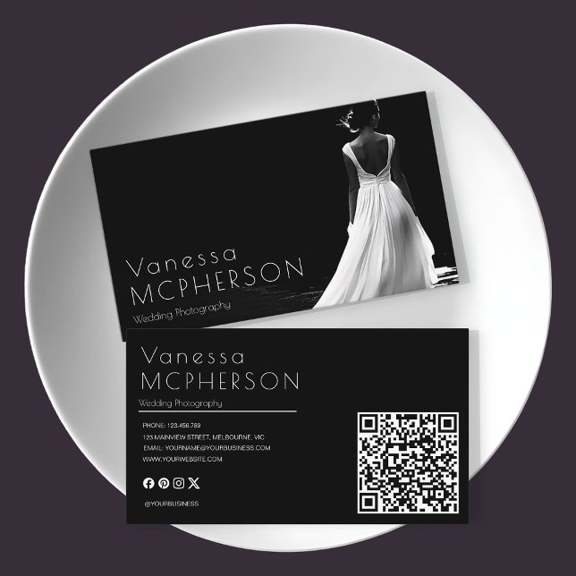 Elegante Schwarz-Weiß-Hochzeitfotografie Visitenkarte (Von Creator hochgeladen)
