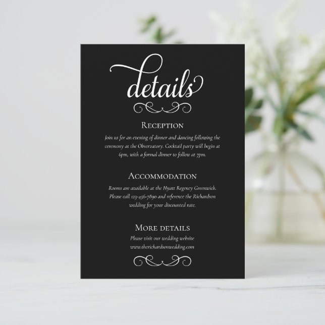 Elegante Schwarz-Weiß-Script-Hochzeitsdetails Begleitkarte (Stehend Vorderseite)
