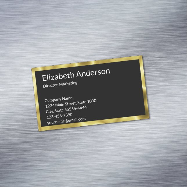 Elegante Schwarz-weiße Goldname Stellenbezeichnung Magnetische Visitenkarte (Beispiel)