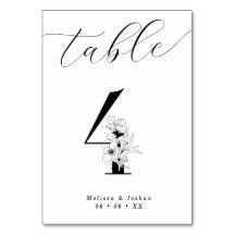 Elegante schwarze und weiße Tabelle 4