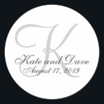 Elegante Script-Gastgeschenk Hochzeit Runder Aufkleber<br><div class="desc">Einfachheit im besten Sinne. Elegantes und raffiniertes Design.</div>