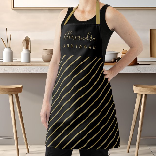 Elegante Script Name Monogram Black Gold Stripes Schürze (Elegant Script Name Monogram Black Gold Stripes Apron)