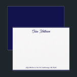 Elegante Script Navy Blue Stationery Border Mitteilungskarte<br><div class="desc">Diese blaue Randnotizkarte enthält Ihren Namen im Script und Ihre Adresse in einem serifenlosen Schriftart auf der Vorderseite mit einem passenden massiven marineblau hinten. Ideal für persönliche Notizen,  Dankkarten oder Kundenkorrespondenz.</div>