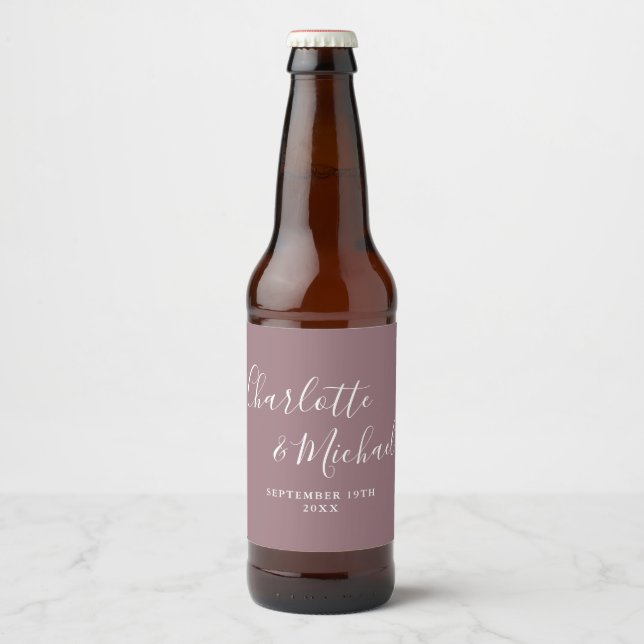 Elegante Signature Script Mauve Wedding Bierflaschenetikett (Vorderseite)