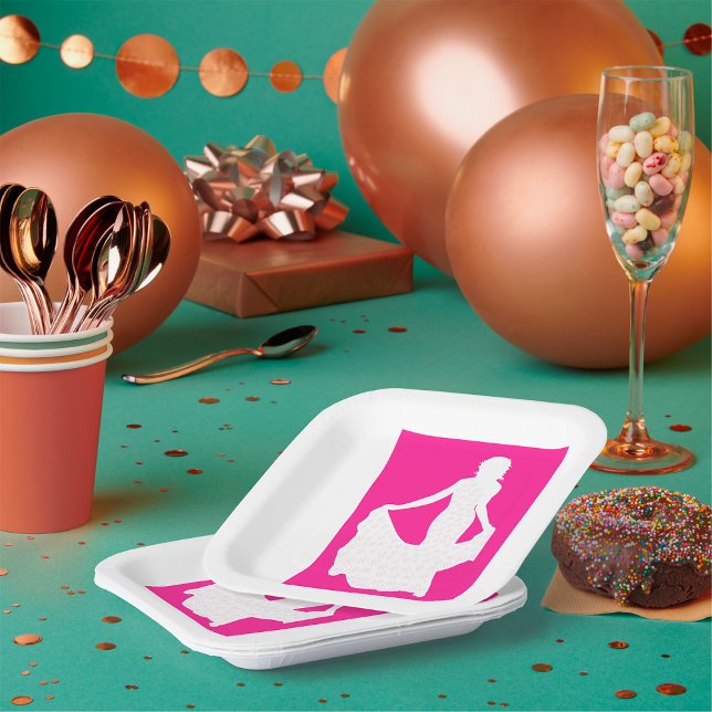 Elegante Silhouette einer Frau in "Flower Gown" Pappteller (Von Creator hochgeladen)