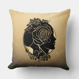 Elegante Silhouette einer Frau mit floralen Elemen Kissen
