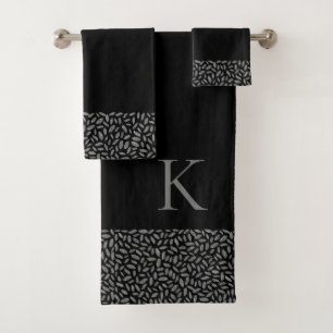 Elegante Silver Glitzer Feathers on Black Monogram Badhandtuch Set