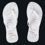 Elegante Silver Lace & Red Trauzeugin Wedding Flip Flops<br><div class="desc">Diese niedlichen Flip Flops sind ein lustiger Weg, um der Trauzeugin bei Ihrer Hochzeit zu danken und sie zu erkennen. Das elegante Design mit silbergrauem Spitz auf weißem Hintergrund und extravaganter, knallroter Schriftzeichen. Es gibt Platz für ihren Namen und Titel, sowie die Namen des Ehepaares und das Datum. Ein guter...</div>