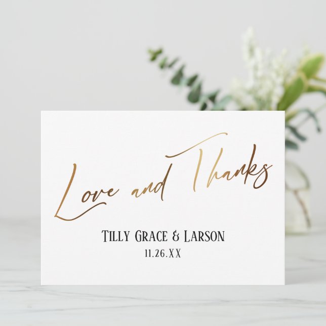 Elegante Simple Gold Handwriting Liebe und vielen  Dankeskarte (Stehend Vorderseite)