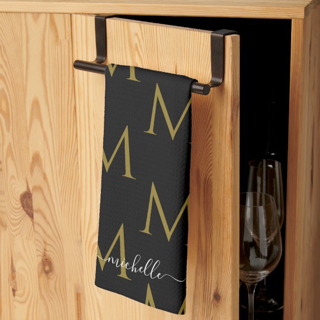 Elegante Skript Name Vorlagen Monogramm Schwarz &  Geschirrtuch (Drittel gefaltet)