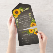 Elegante Sonnenblume auf rustikaler Chalkboard-Hoc