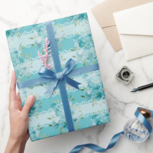 Elegante staubblaue Aquarell-Feldblumen Geschenkpapier