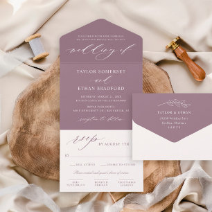 Elegante staubige lila Kalligrafieschrift Hochzeit All In One Einladung
