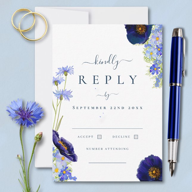 Elegante Summer Floral Blue Wedding Antwort (Elegant Wildflower blue summer wedding kindly reply rsvp card with watercolor floral artwork )