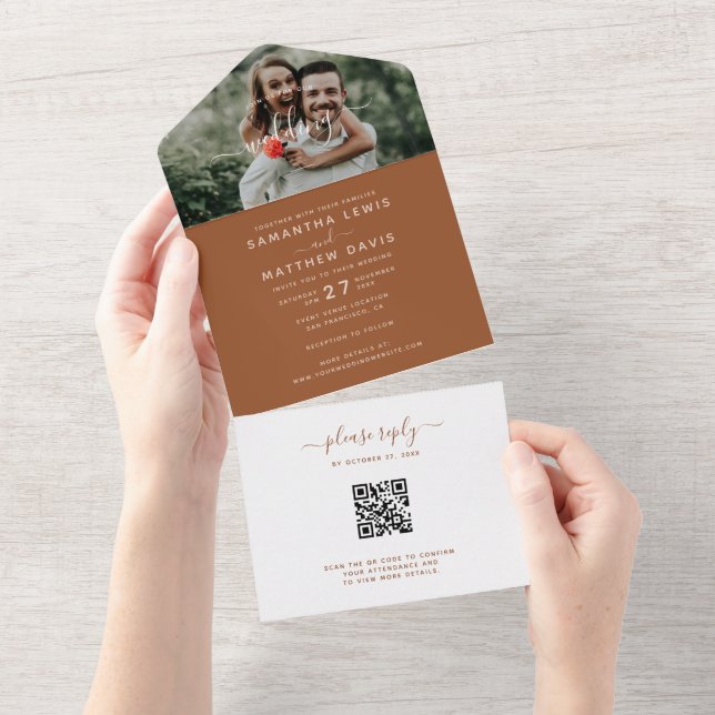 Elegante Terracotta Script Foto Wedding QR Code All In One Einladung (Abreißen)