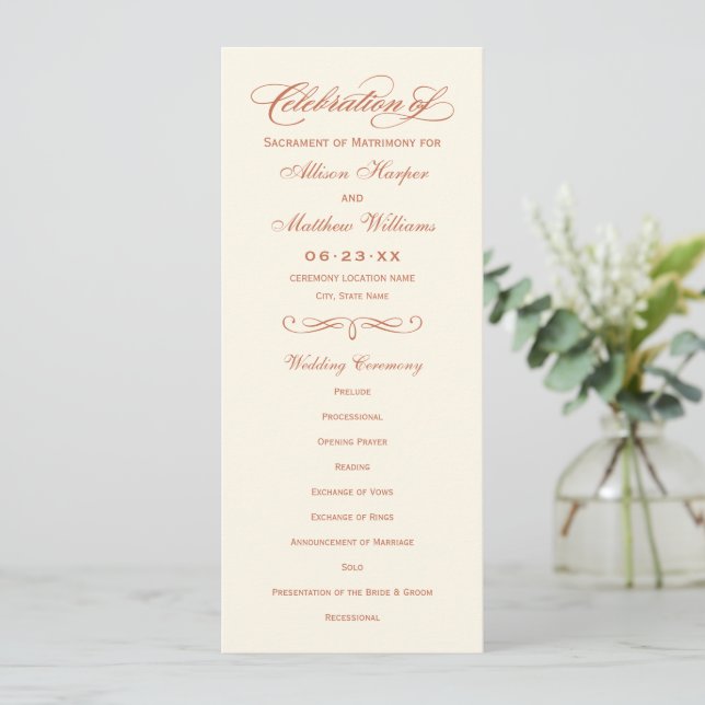 Elegante Terracotta Script Wedding Ceremony Programm (Stehend Vorderseite)