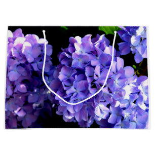Elegante, tief violette Blüten, Hortensien in Peri Große Geschenktüte