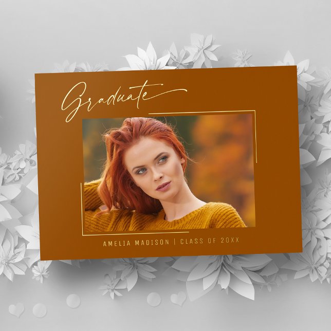 Elegante Tinte Script Foto Grad Burnt Orange Card Folieneinladung (Von Creator hochgeladen)