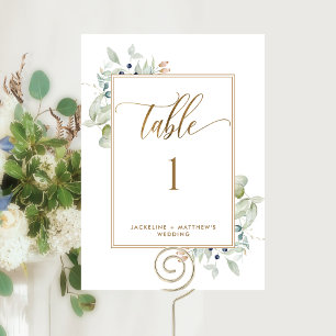 Elegante Tischnummer für Hochzeiten mit Grünpflanz