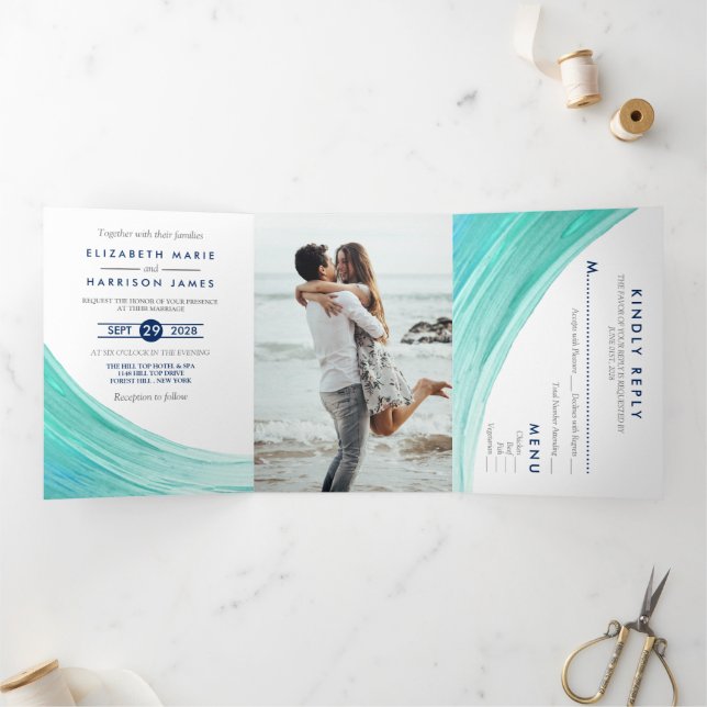 Elegante türkise Tides Beach Wedding Suite Dreifach Gefaltete Einladung (Innenseite)
