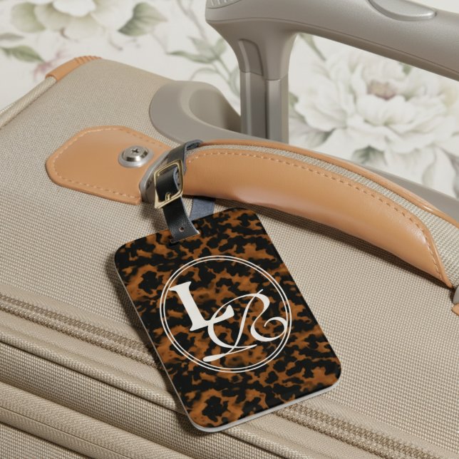 Elegante Typografie Monogram Tortoise-Muschel Gepäckanhänger (Add a touch of charm to your luggage with this Elegant Monogram Tortoise Shell Luggage Tag!)