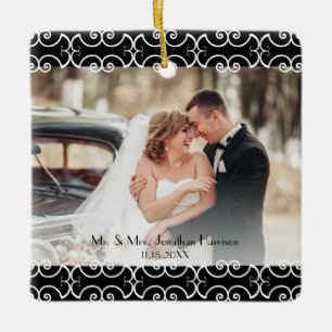 Elegante Verheiratete Schwarz-weiße Scroll Keramikornament