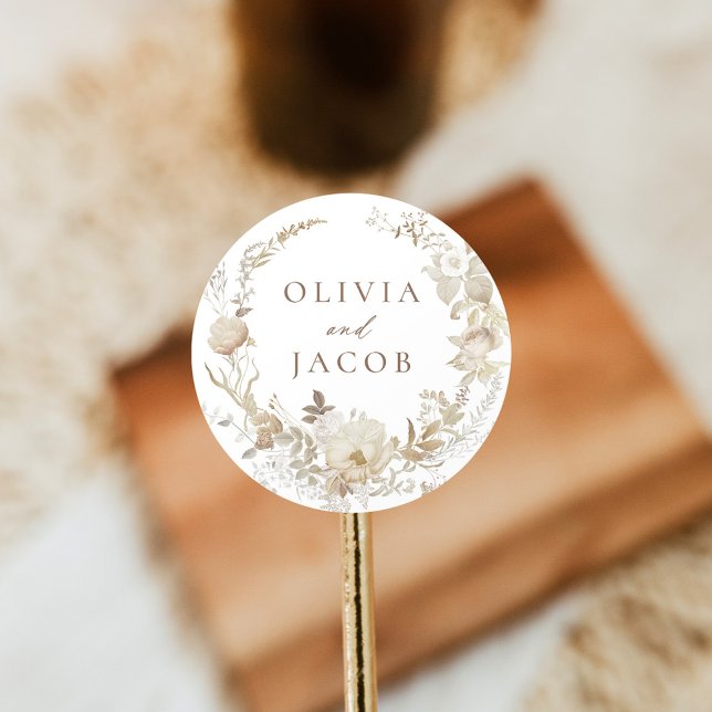 Elegante Vintage Blumenzeremonie Runder Aufkleber (Von Creator hochgeladen)