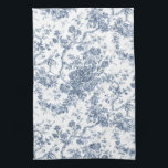 Elegante Vintage französische Stickereitoilette Geschirrtuch<br><div class="desc">Elegantes und verziertes Vintag-weiß-blaues Jouy-Muster mit exotischen Blume,  Weinreben und Blättern,  die mit Garland und Körben von Rose verwoben sind. Dieses Muster wurde um 1910 in der Smithsonian-Sammlung aus einem historischen französischen Textilfragment adaptiert. Muster sind hoch,  können aber nicht gekachelt werden.</div>