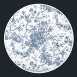 Elegante Vintage französische Stickereitoilette Keramikknauf<br><div class="desc">Elegantes und verziertes Vintages toile de jouy Muster mit exotischen Blume,  Weinreben und Blättern,  verwoben mit Garland und Körben von Rose. Dieses Muster wurde um 1910 in der Smithsonian-Sammlung aus einem historischen französischen Textilfragment adaptiert. Muster sind hoch,  können aber nicht gekachelt werden.</div>