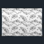 Elegante Vintage Gravierschwarze Rose und Ribbons Stofftischset<br><div class="desc">Elegante und romantische schwarze,  gravierte Vintage Rose,  Blume,  Weinberge,  Blätter und Schmetterlinge mit Bändern und Bögen auf weißem Hintergrund verwoben.</div>