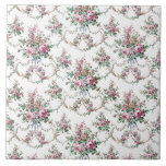 Elegante Vintage Rose und Swags Fliese<br><div class="desc">Klassisches Blumenmuster mit Sprays und Garnelen aus rosa und goldfarbenen Rose und gemischten Blume,  grünen Blätter,  blauen Bändern und verzierten Goldwangen auf weißem Hintergrund.</div>