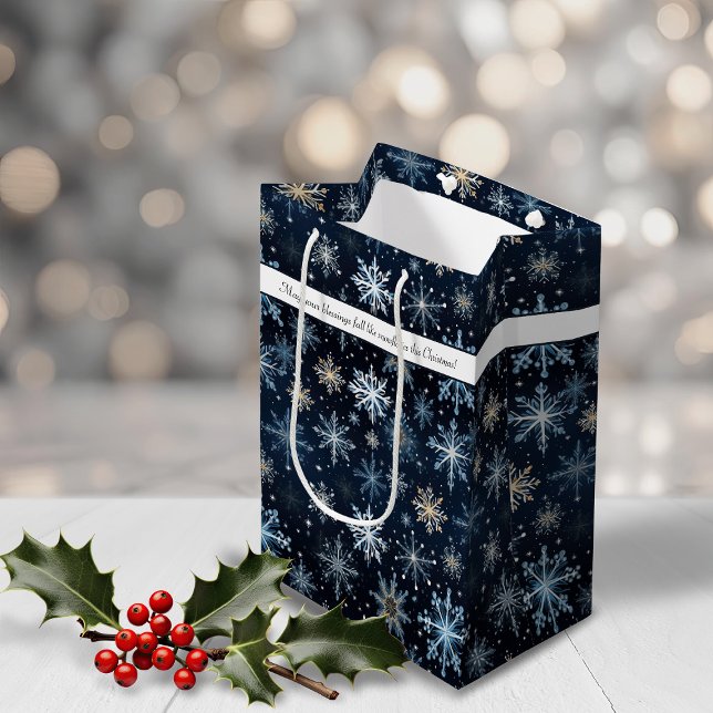 Elegante Vintage Schneeflocken Mittlere Geschenktüte (Elegant Vintage Blue Snowflakes Holiday Medium Gift Bag)