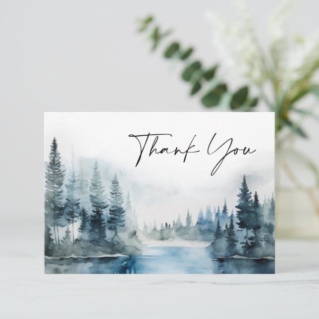 Elegante Watercolor Foggy Forest Wedding Dankeskarte (Stehend Vorderseite)