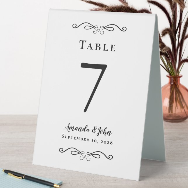Elegante Wedding Number Calligraphy Black & White Tischaufsteller (In Situ (Tisch))