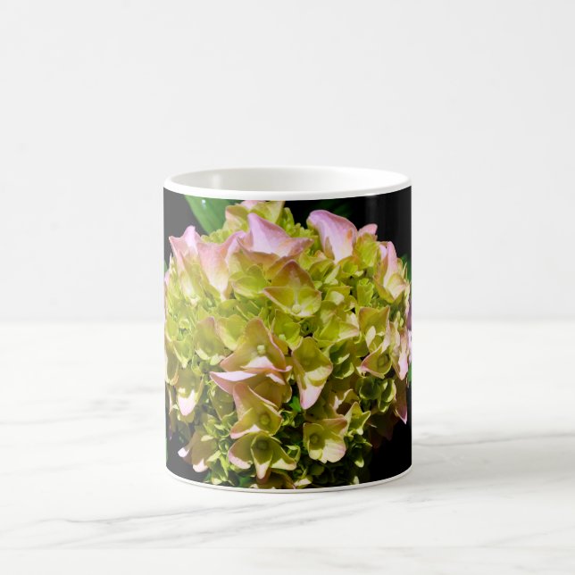 Elegante weiche, grüne, rosafarbene, blühende Hydr Kaffeetasse (Mittel)