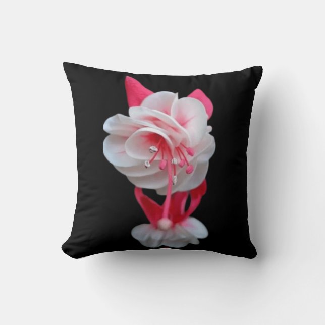 Elegante weiße Blume Kissen mit roten Akzenten (Vorderseite)