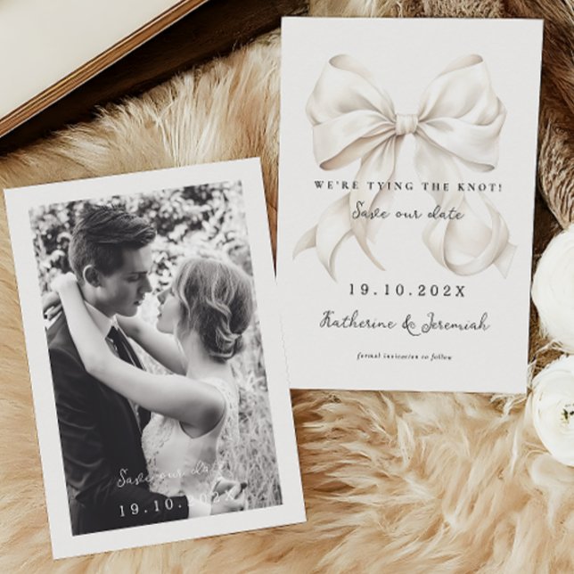 Elegante weiße Bogen-Save-the-Date-Karte mit Foto Save The Date (Von Creator hochgeladen)