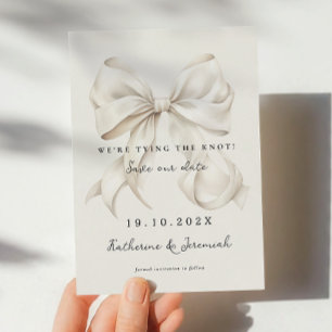 Elegante weiße Bogen-Save-the-Date-Karte Save The Date