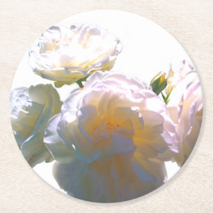 Elegante weiße Pfirsich-Orangen-Rosen mit rosa Übe Runder Pappuntersetzer