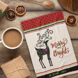 Elegante Whimsical Christmas Rentier Personalisier Geschirrtuch<br><div class="desc">Elegantes Personalisiertes Weihnachtshandtuch von Reindeer Merry Bright. Diese Küchenhandtücher sind perfekt, um Ihrer Küche etwas Urlaubsstimmung zu verleihen. Pair es mit einer Flasche Wein und es ist ein großartiges Weihnachtsgeschenk für Freunde, Familie, Mitarbeiter, Nachbarn, etc. Der personalisierte Name und der Urlaubsnachrichtenbereich können auf alles geändert werden, was Sie wünschen. Für...</div>
