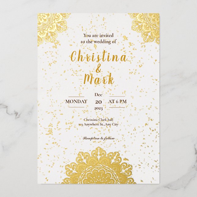 Elegante White Golden Modern Typografy Wedding Folieneinladung (Vorderseite)