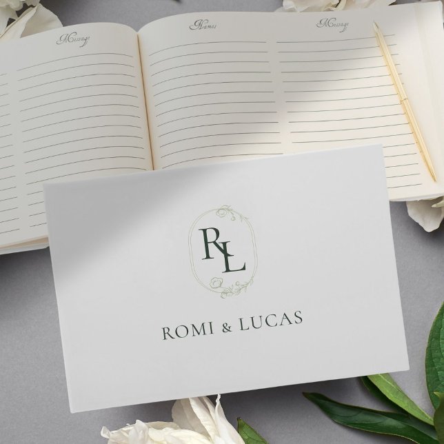 Elegante White & Green Monogram Wedding Gästebuch (Von Creator hochgeladen)